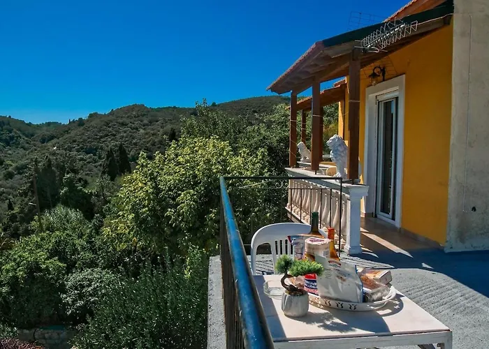 Nana House 2 *