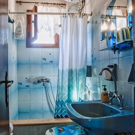 Nana House 2 בית נופש Giannádes